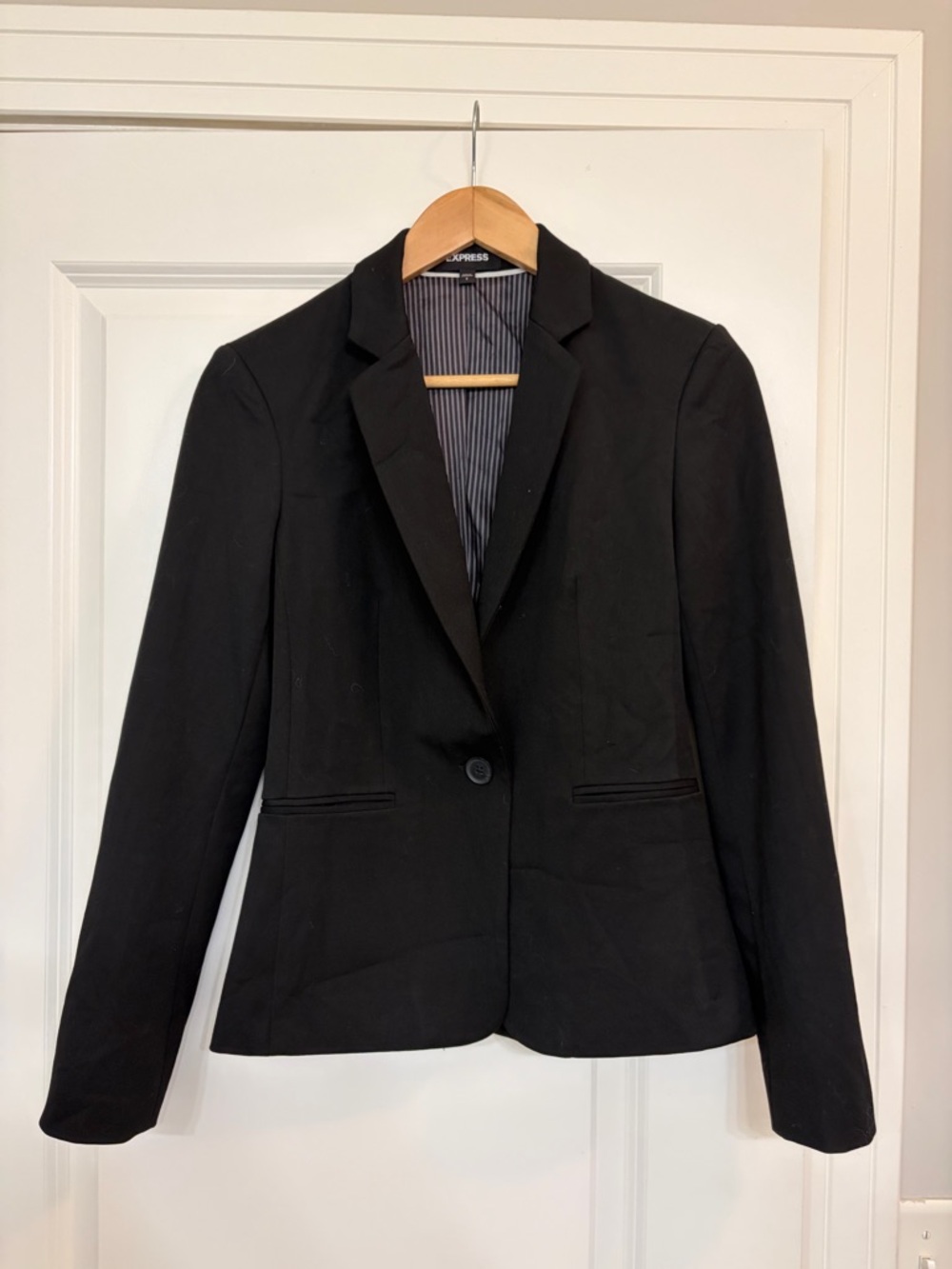 Express Black Single-Button Tailored Blazer